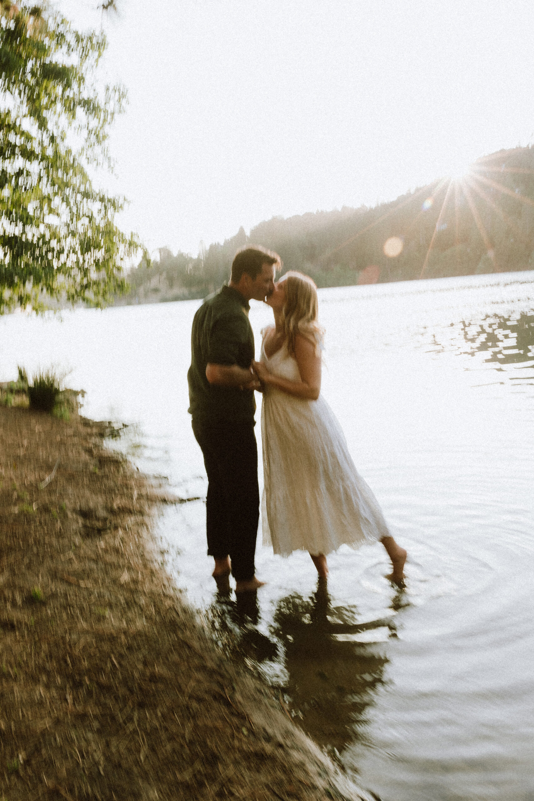 lake gregory engagement photos